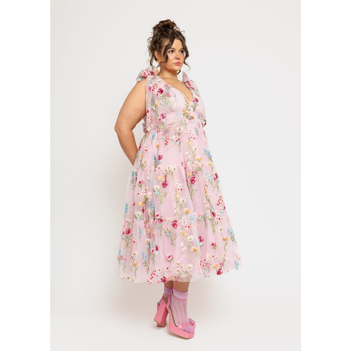 Margaret Floral Embroidered Midi Dress Pink