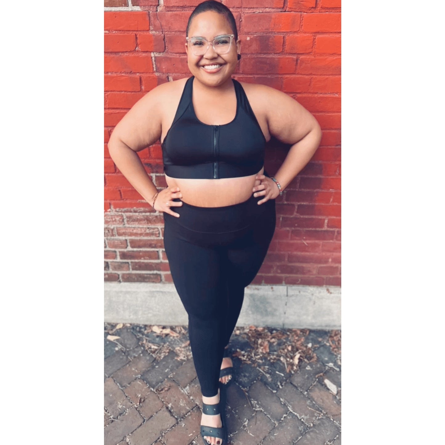 Hero Front‑Closure Sports Bra - Black