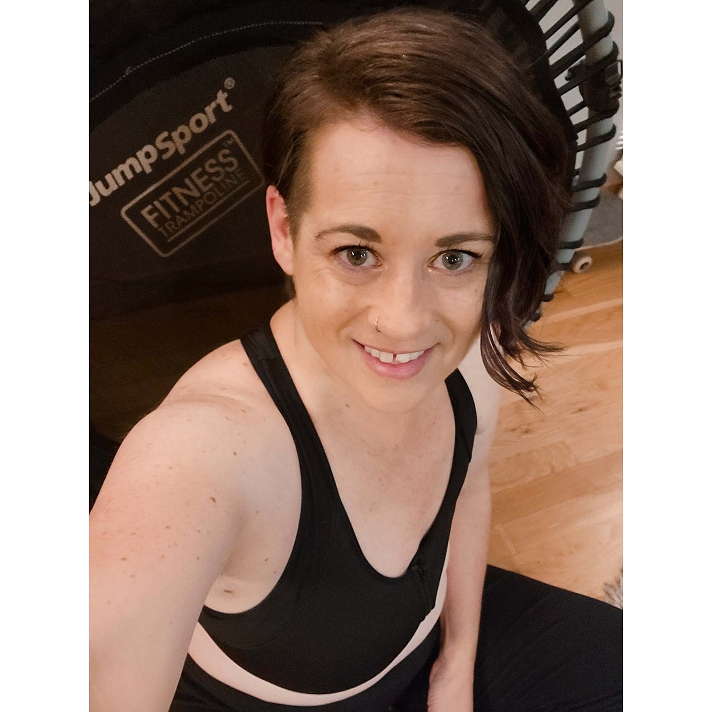 Hero Front‑Closure Sports Bra - Black