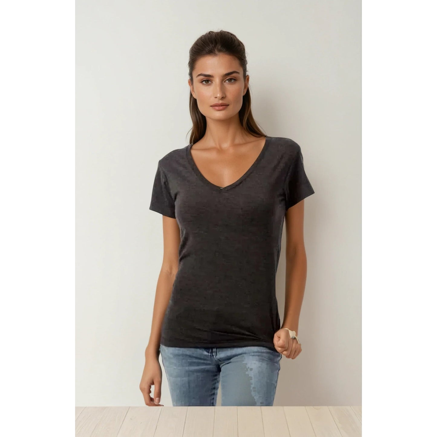 Wonder V-Neck 8650